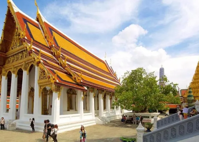 Go Inn Mrt Samyot Station-The Grand Palace Bangkok